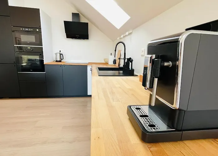 House Flow, 3 Room, Free 2 Parking