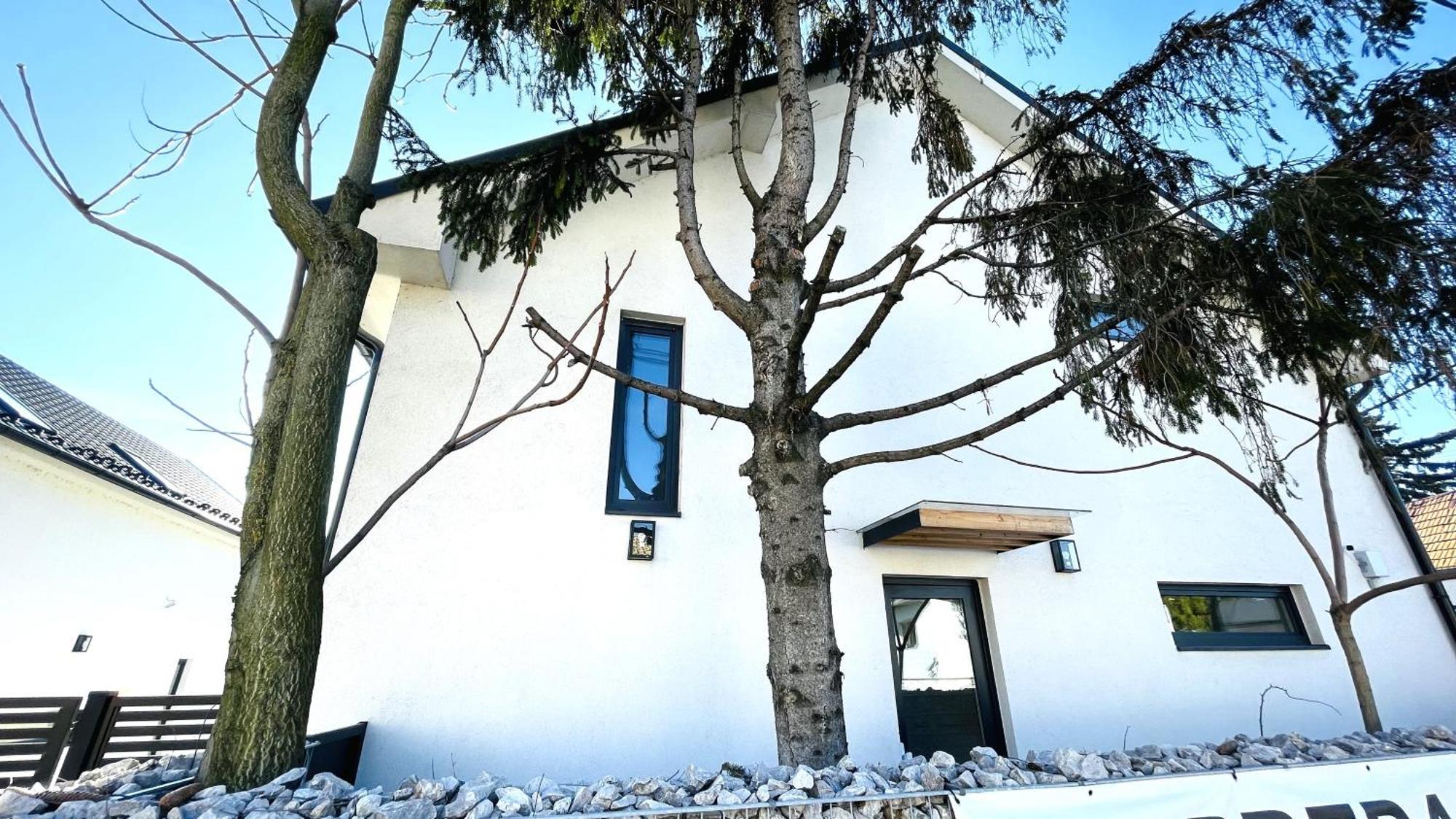 Апартаменти House Flow, 3 Room, Free 2 Parking Братислава