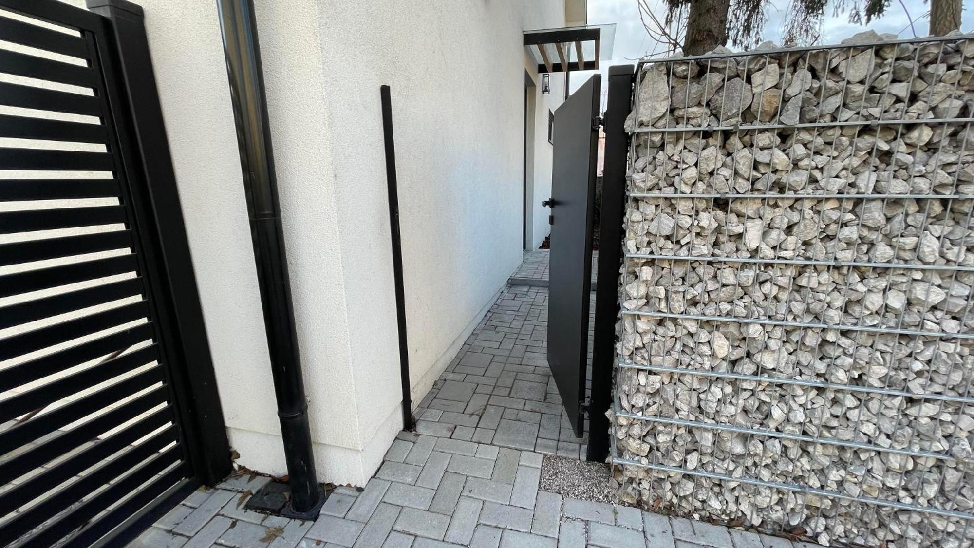 Апартаменти House Flow, 3 Room, Free 2 Parking *