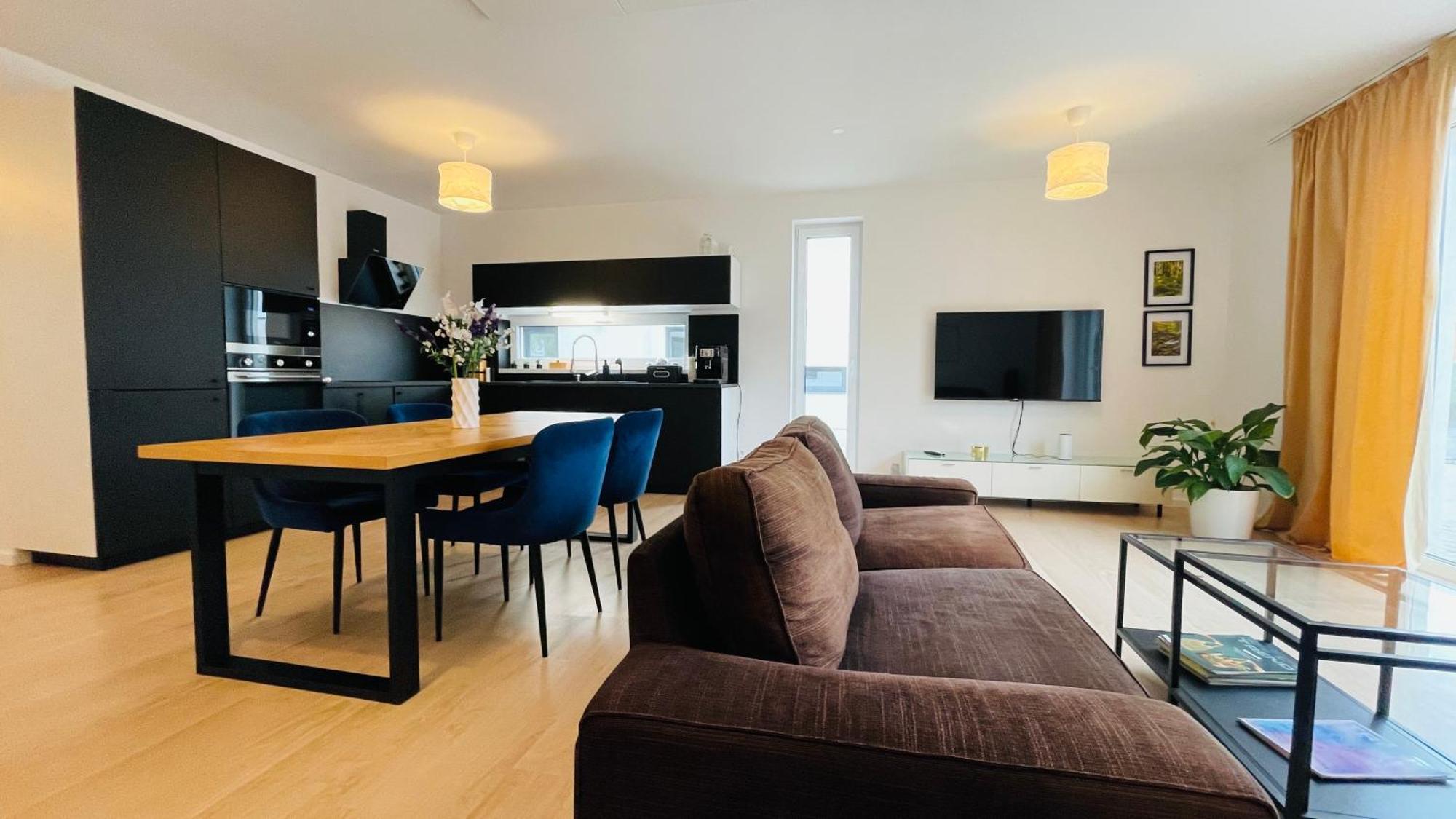 House Flow, 3 Room, Free 2 Parking Апартаменти Братислава