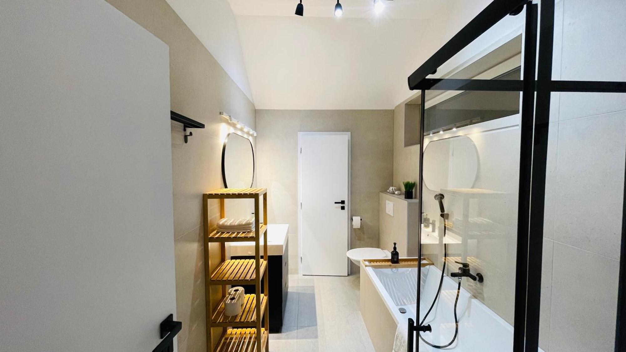 Апартаменти House Flow, 3 Room, Free 2 Parking Братислава