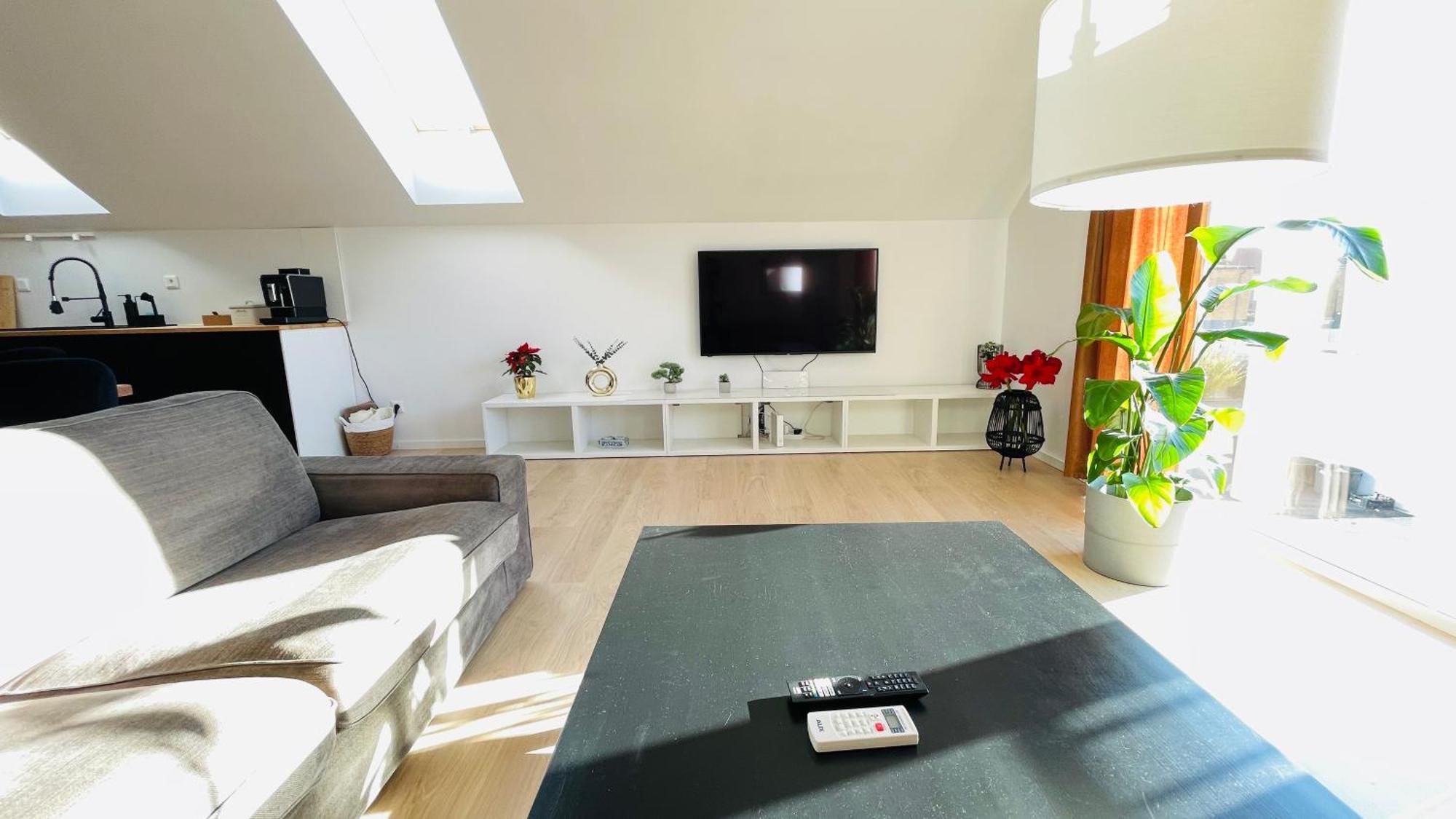 Апартаменти House Flow, 3 Room, Free 2 Parking Братислава