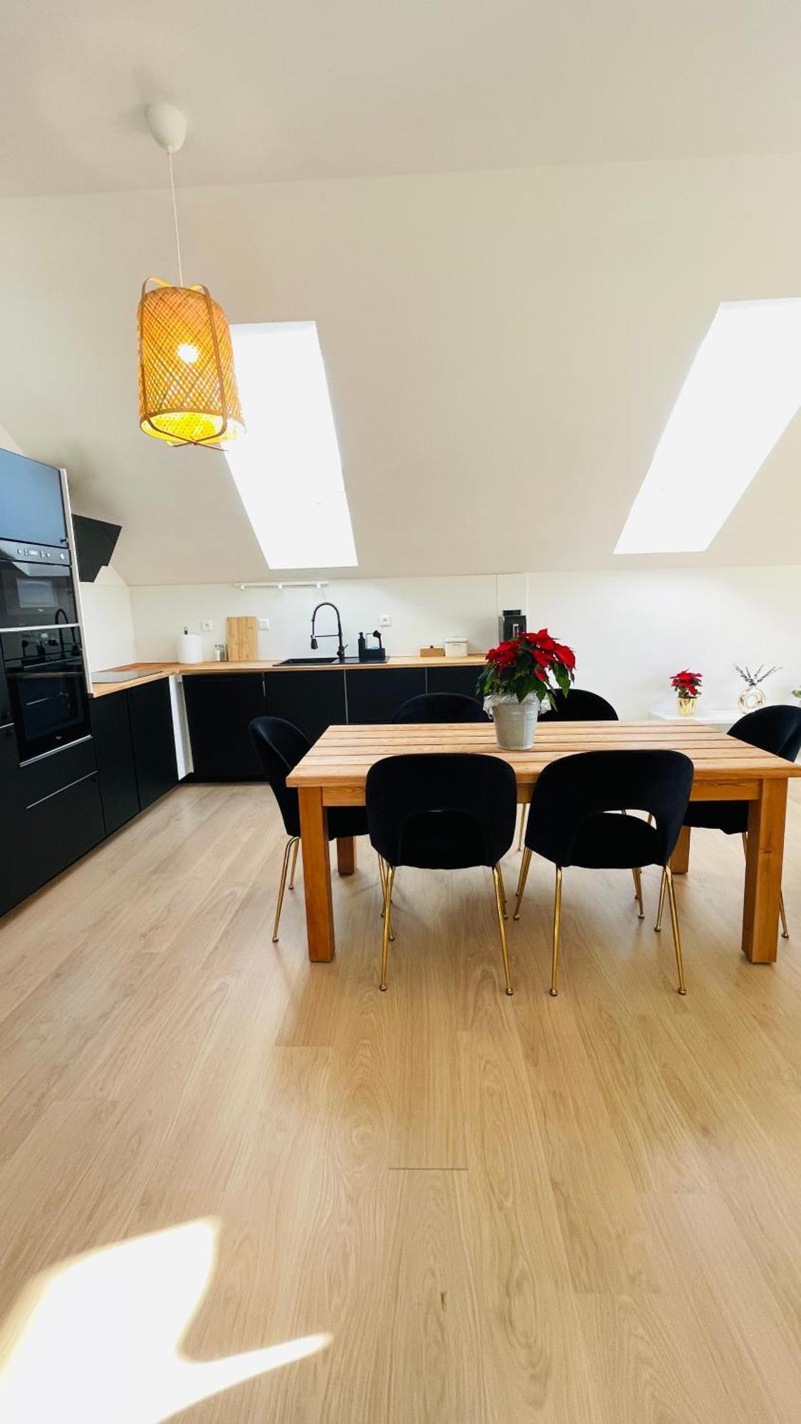 House Flow, 3 Room, Free 2 Parking Апартаменти Братислава
