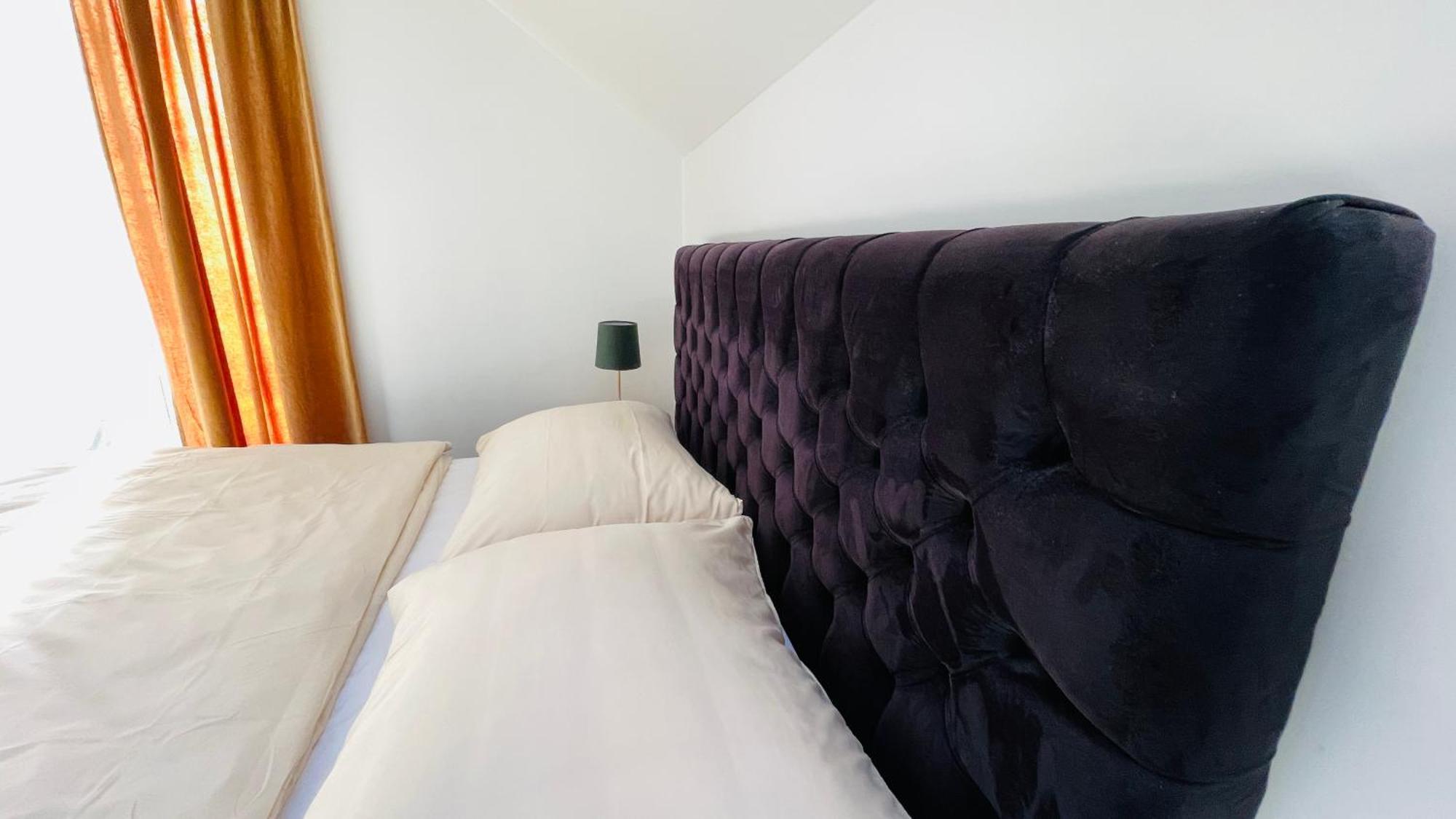 Апартаменти House Flow, 3 Room, Free 2 Parking Братислава