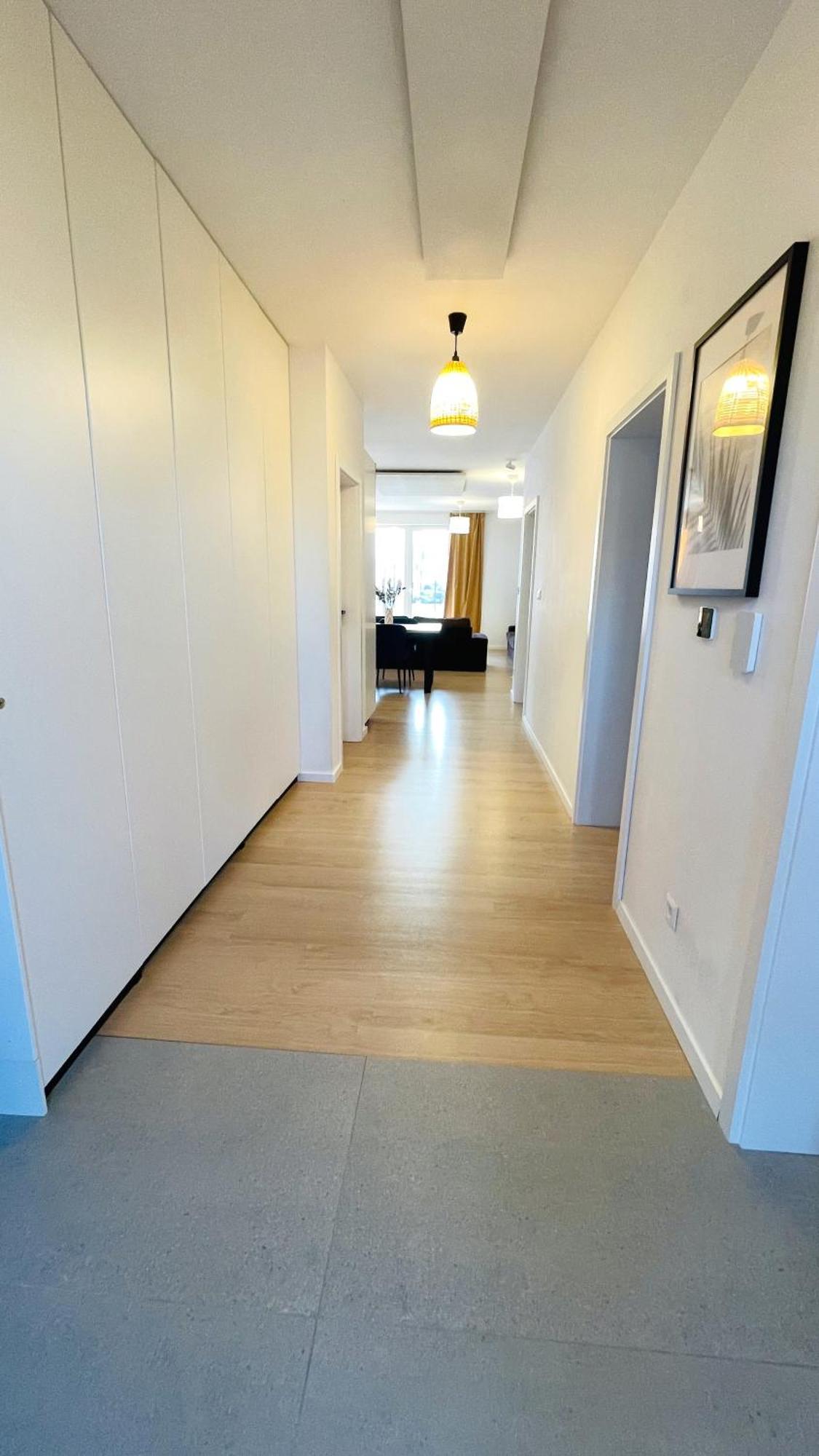 Апартаменти House Flow, 3 Room, Free 2 Parking *