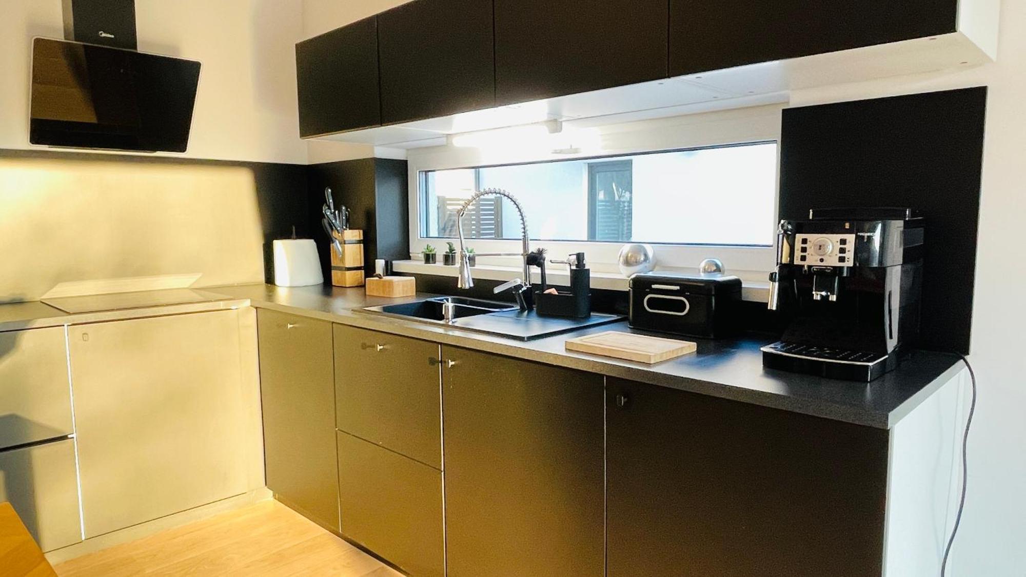Апартаменти House Flow, 3 Room, Free 2 Parking *